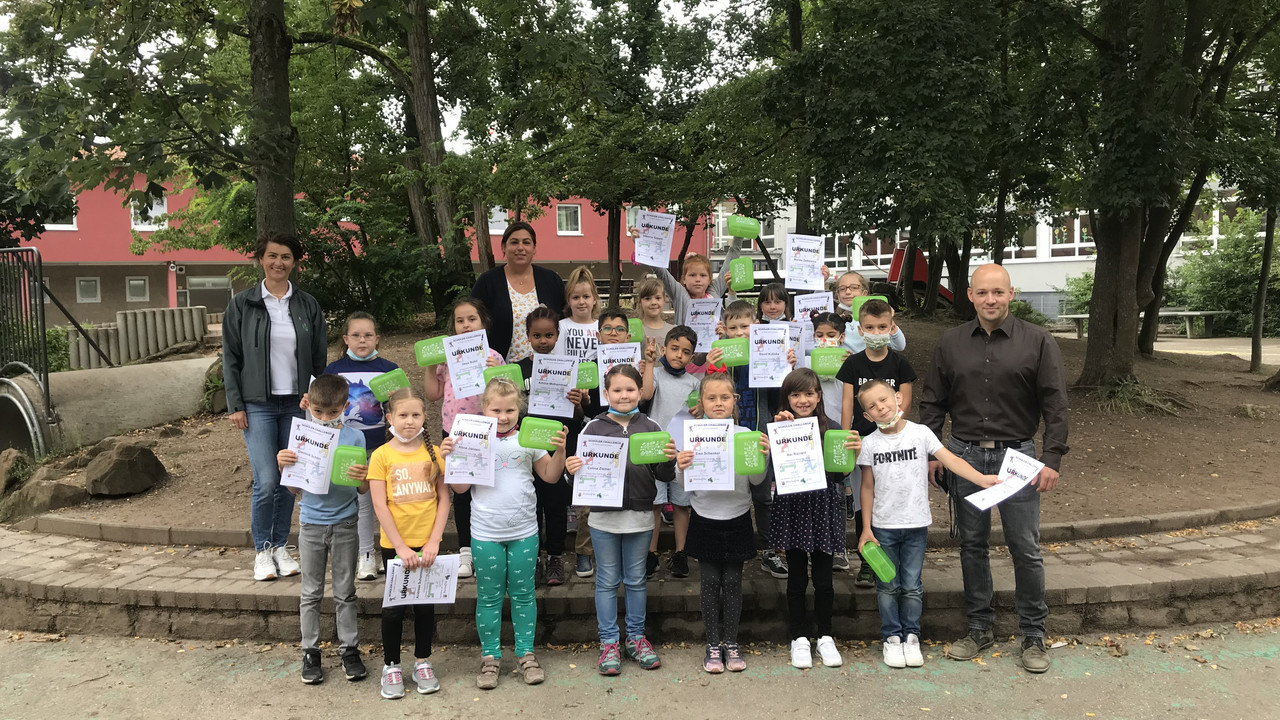 Schüler 1. Klasse der Eduard-Orth-Grundschule in Germersheim